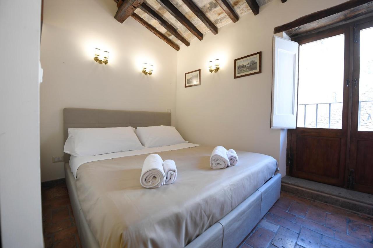 Grotte - Campo De' Fiori Apartment Rome Bagian luar foto