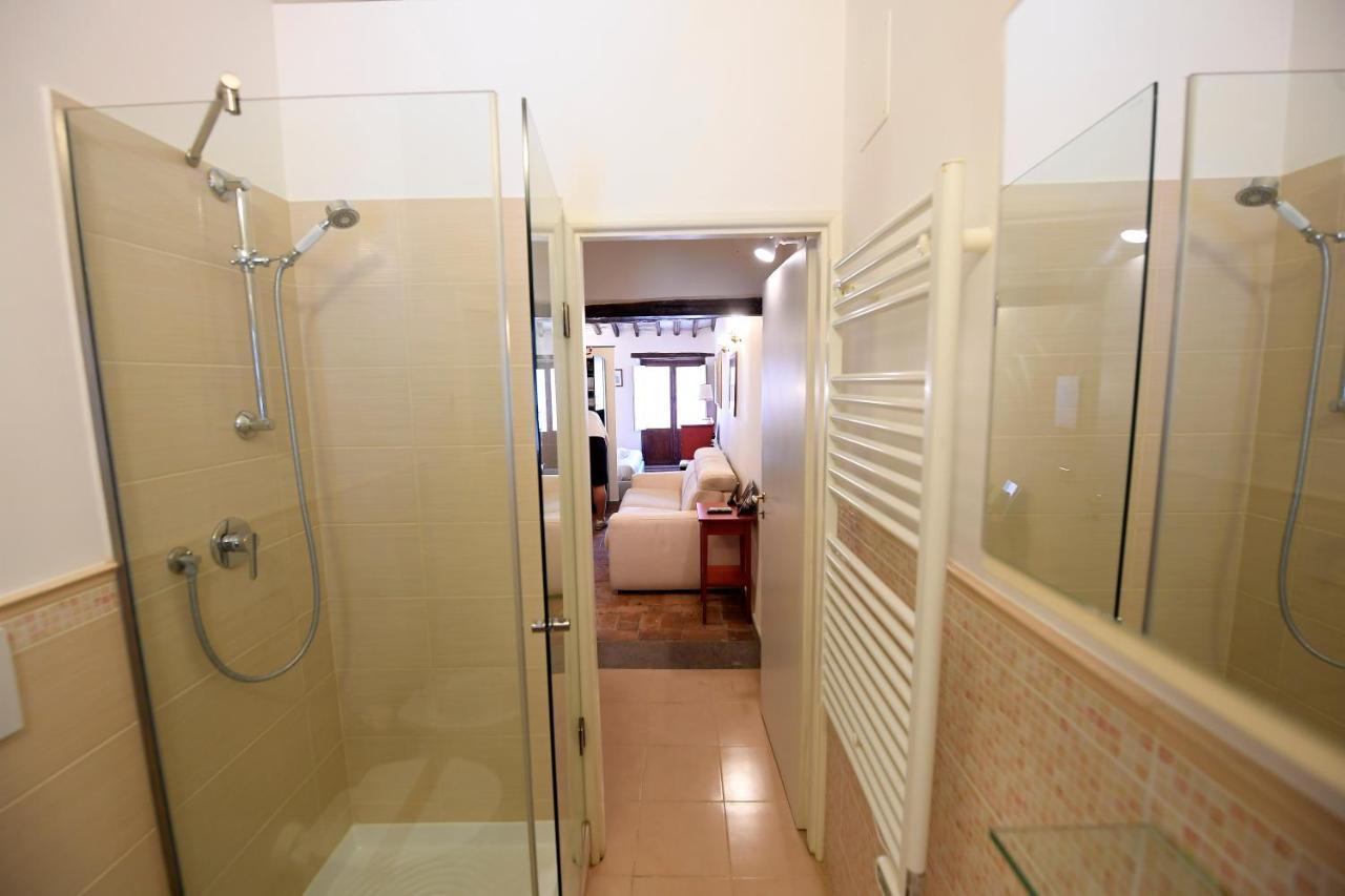Grotte - Campo De' Fiori Apartment Rome Bagian luar foto