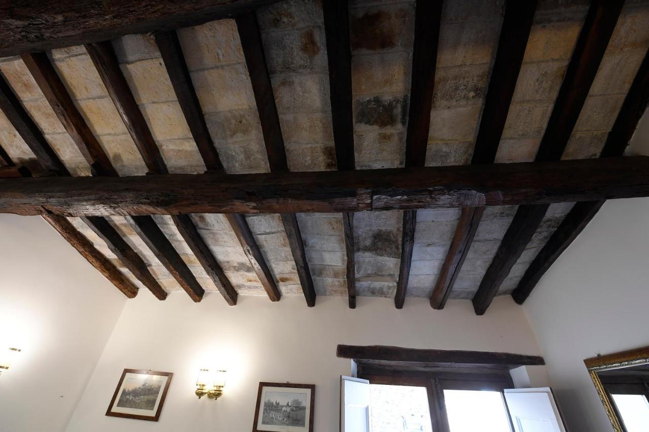 Grotte - Campo De' Fiori Apartment Rome Bagian luar foto