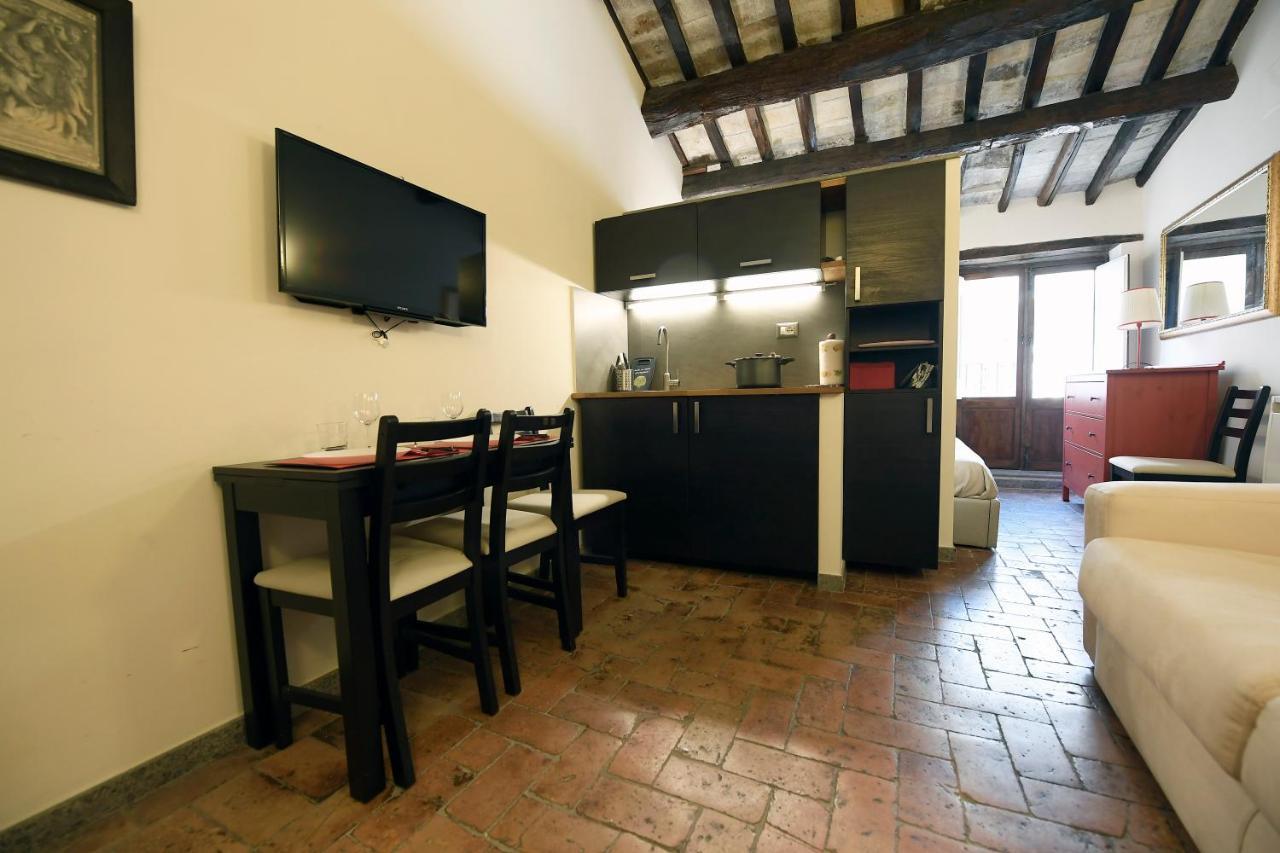 Grotte - Campo De' Fiori Apartment Rome Bagian luar foto