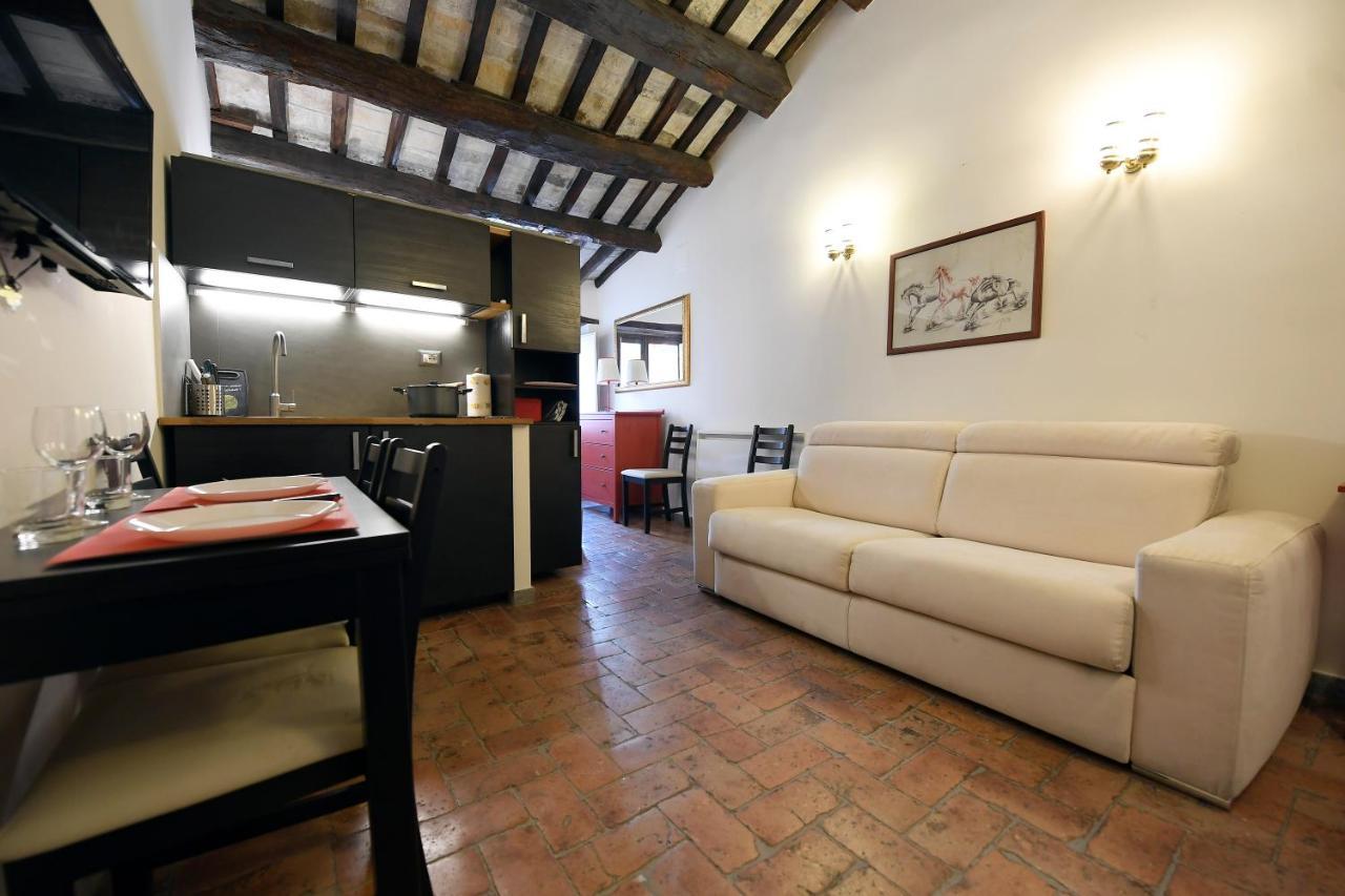 Grotte - Campo De' Fiori Apartment Rome Bagian luar foto